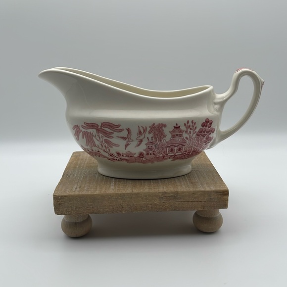 Churchill Made in Romania Rosa "Willow" Red and White Gravy Boat Sauce Dish‎ - Picture 1 of 7